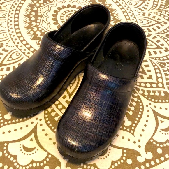 Dansko clogs poshmark Clearance